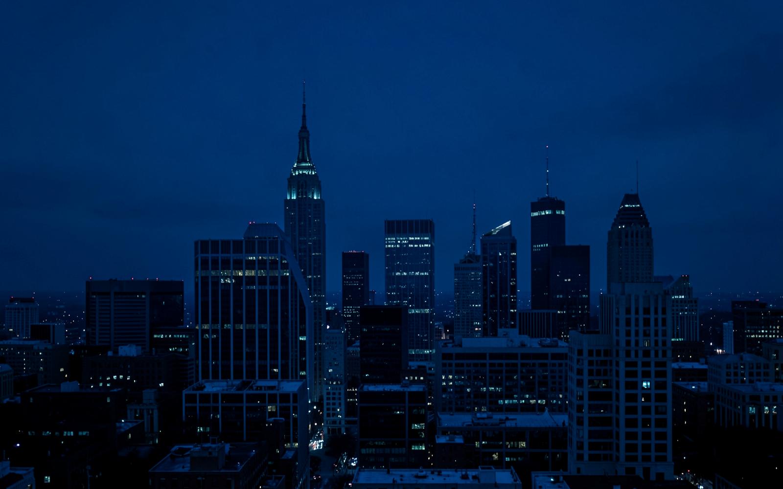 Washington DC metro skyline at dusk